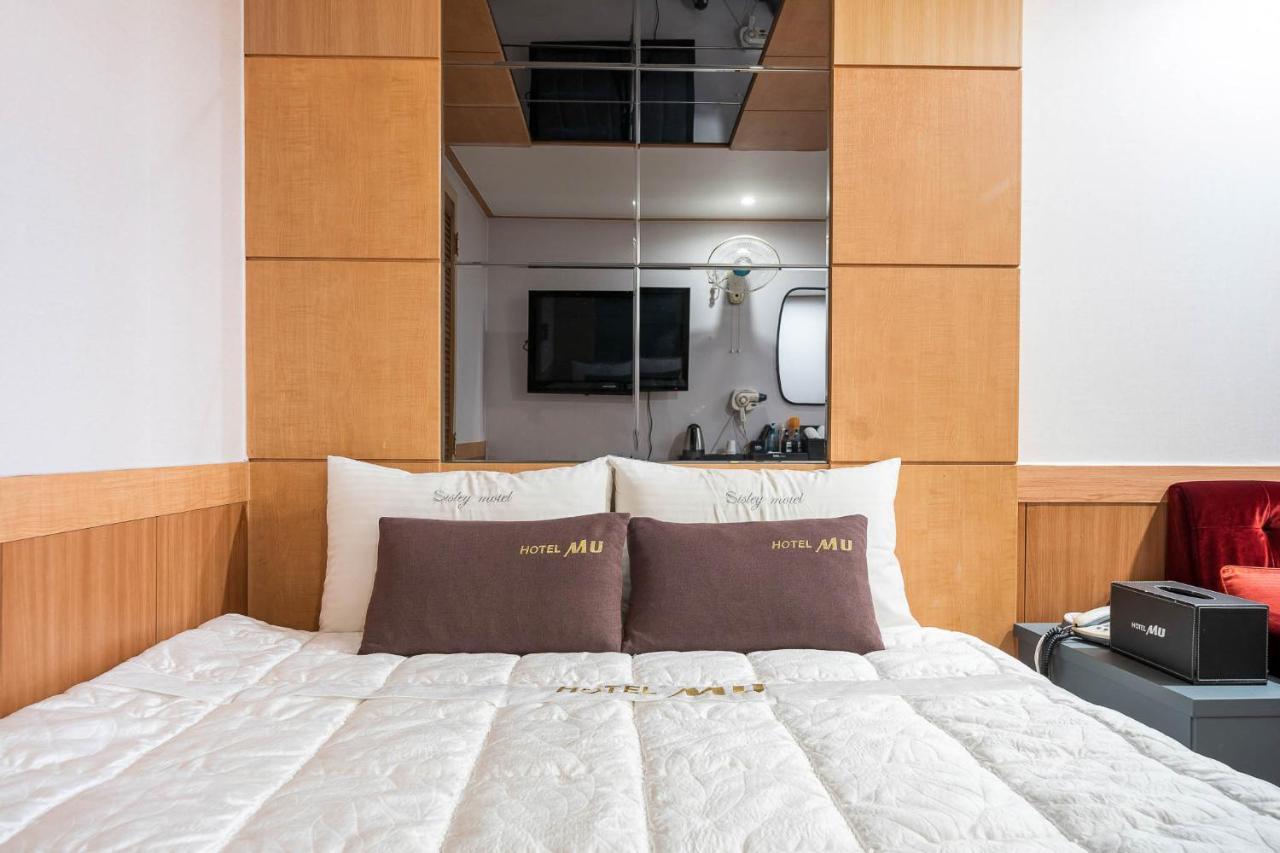 Mu Hotel Sasang Luaran gambar